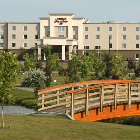 Hampton Inn & Suites Red Deer Penhold Zewnętrze zdjęcie