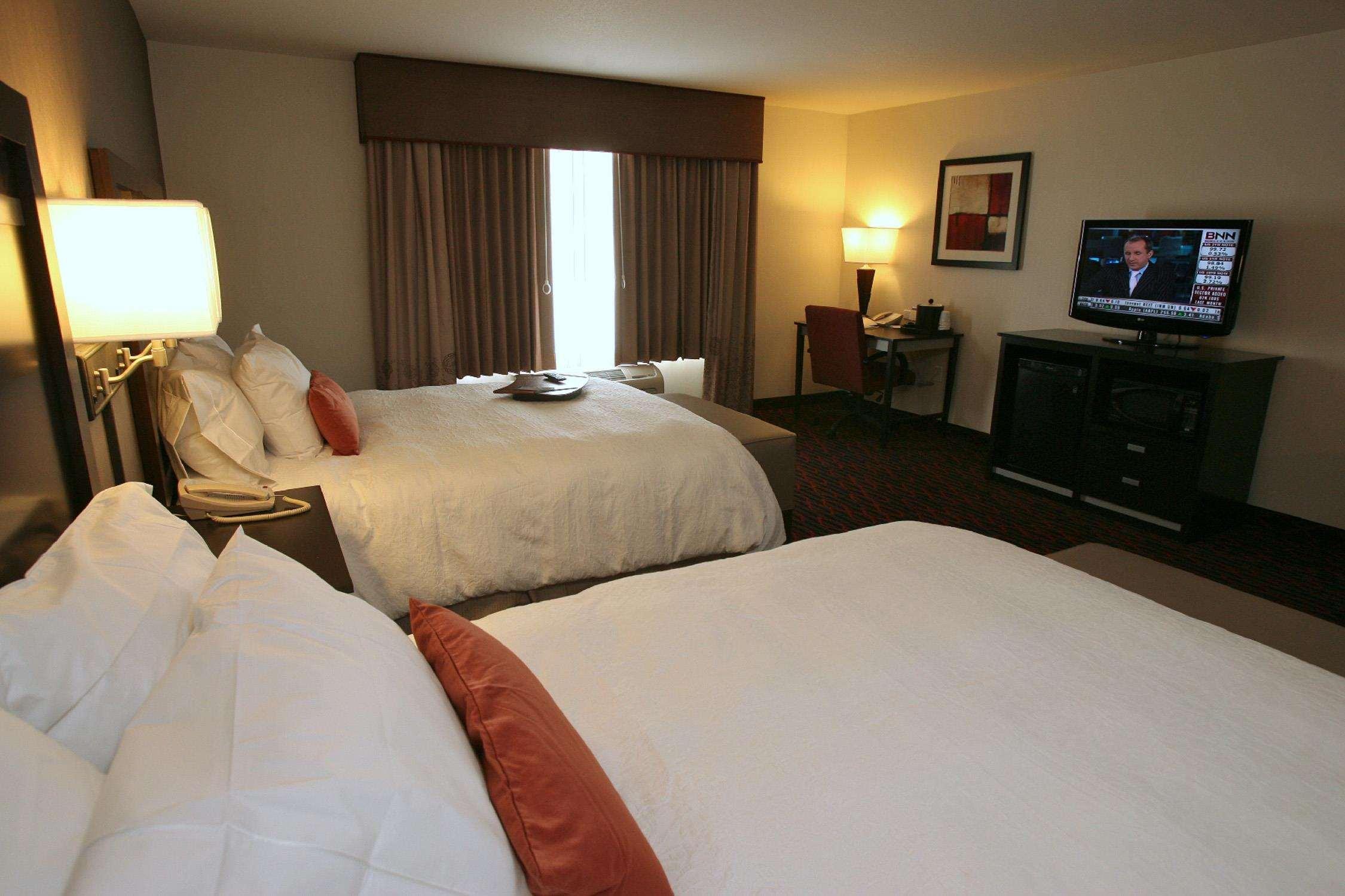 Hampton Inn & Suites Red Deer Penhold Pokój zdjęcie