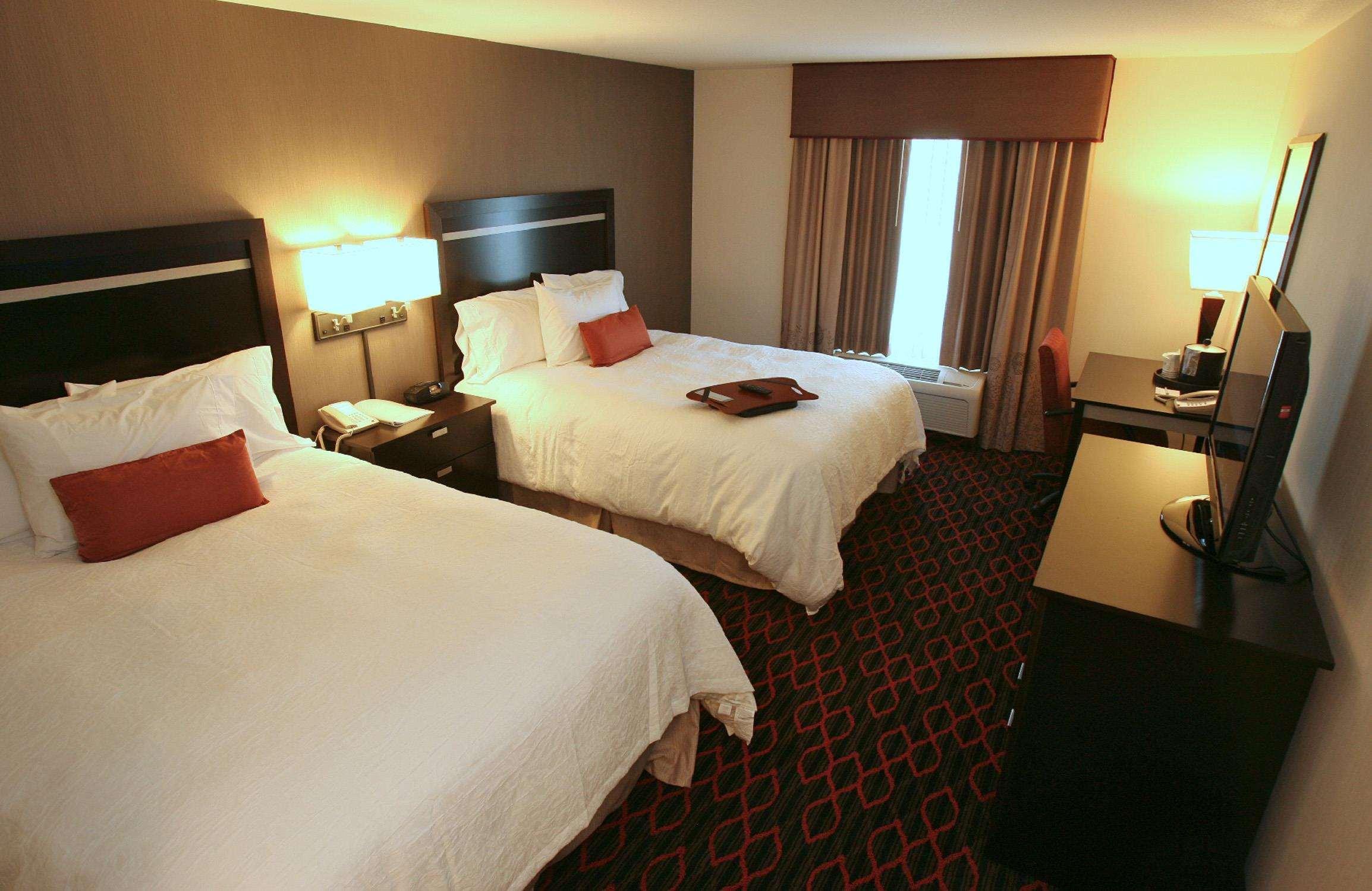 Hampton Inn & Suites Red Deer Penhold Pokój zdjęcie