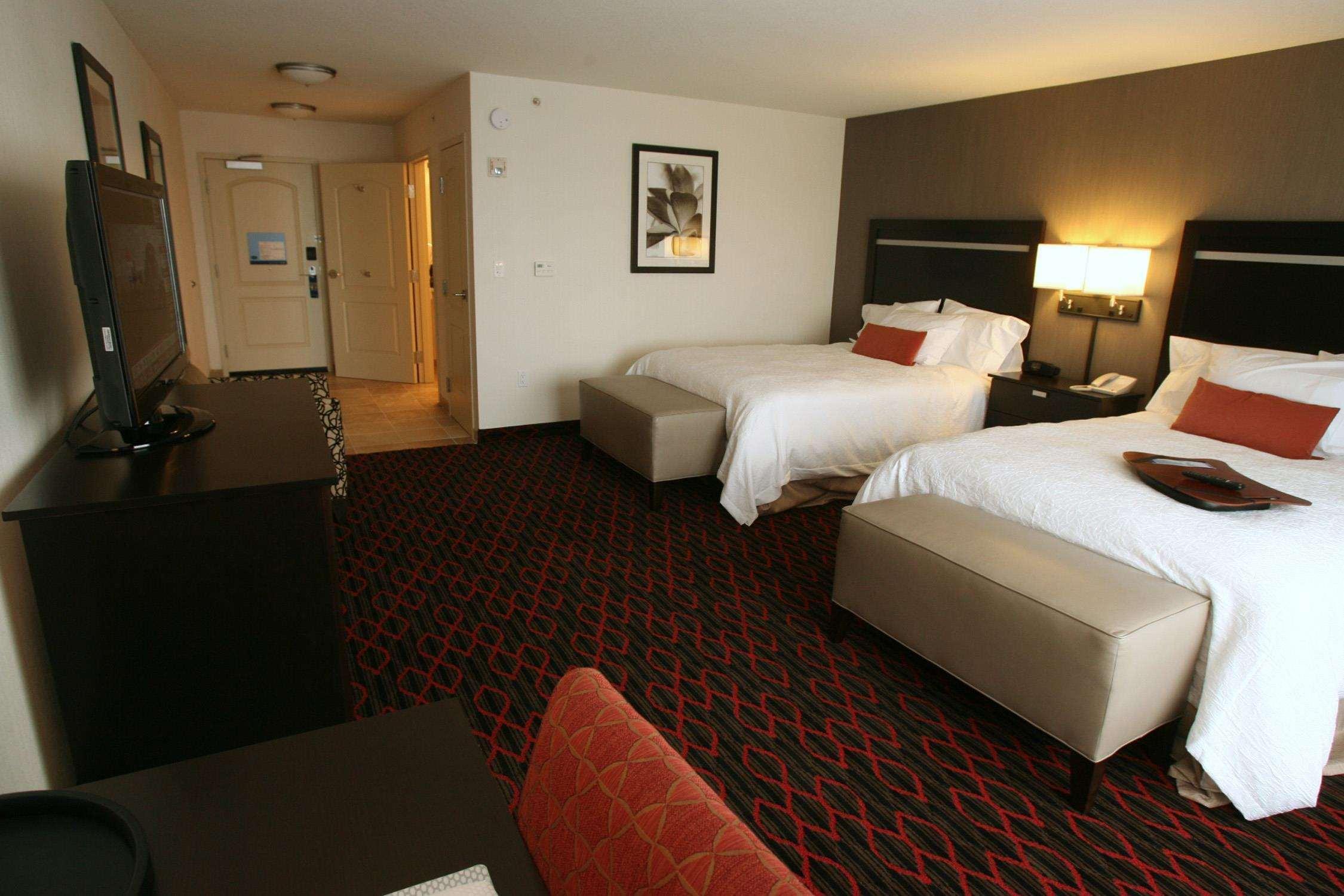 Hampton Inn & Suites Red Deer Penhold Pokój zdjęcie