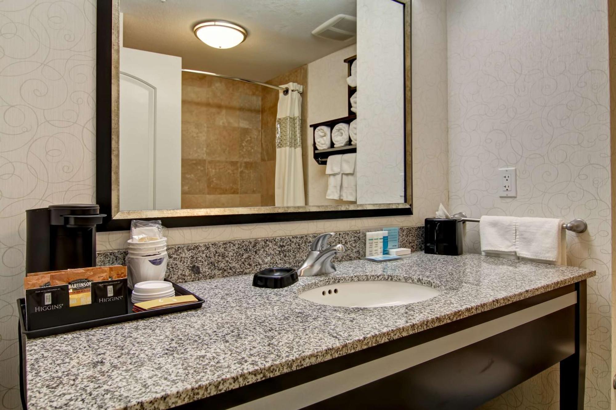 Hampton Inn & Suites Red Deer Penhold Zewnętrze zdjęcie